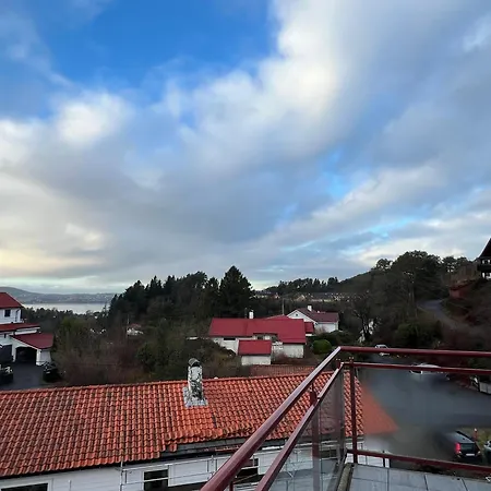 Glaskarasen Leilighet *